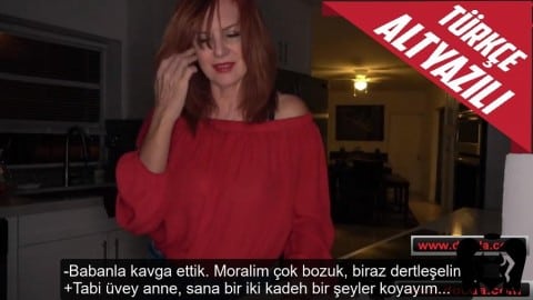 Porno ; Defalarca Boşalarak Sikişen Esmer Güzeli Kadın